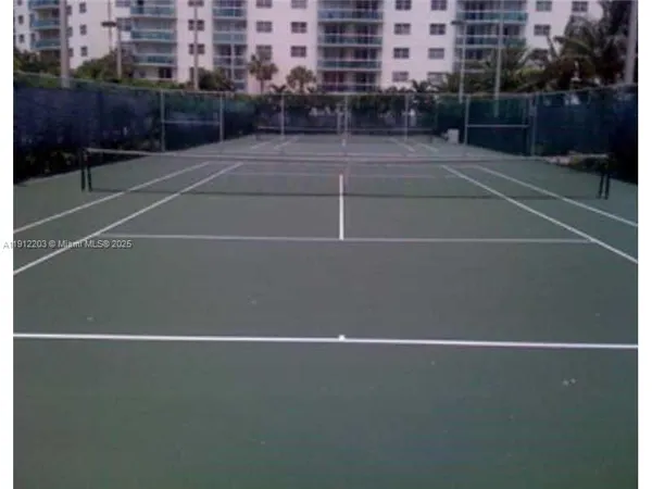 $3,000 | 19380 Collins Avenue, Unit 427, Sunny Isles Beach, FL 33160