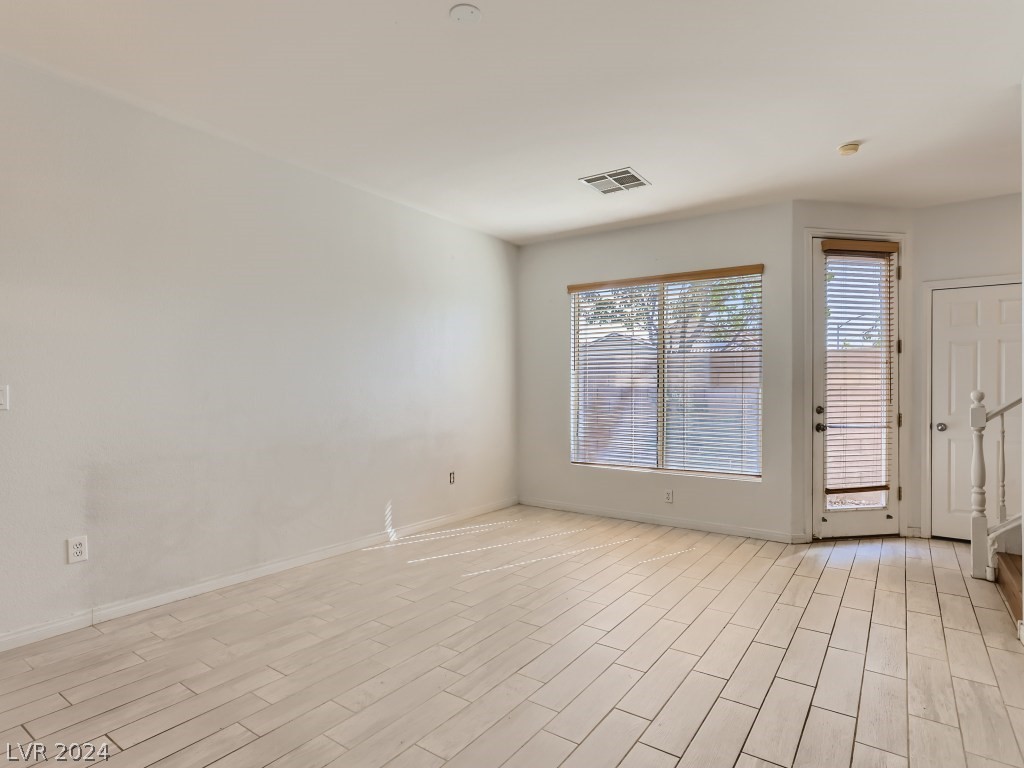 Undisclosed Address Las Vegas, NV 89139 - Photo 5 of 28