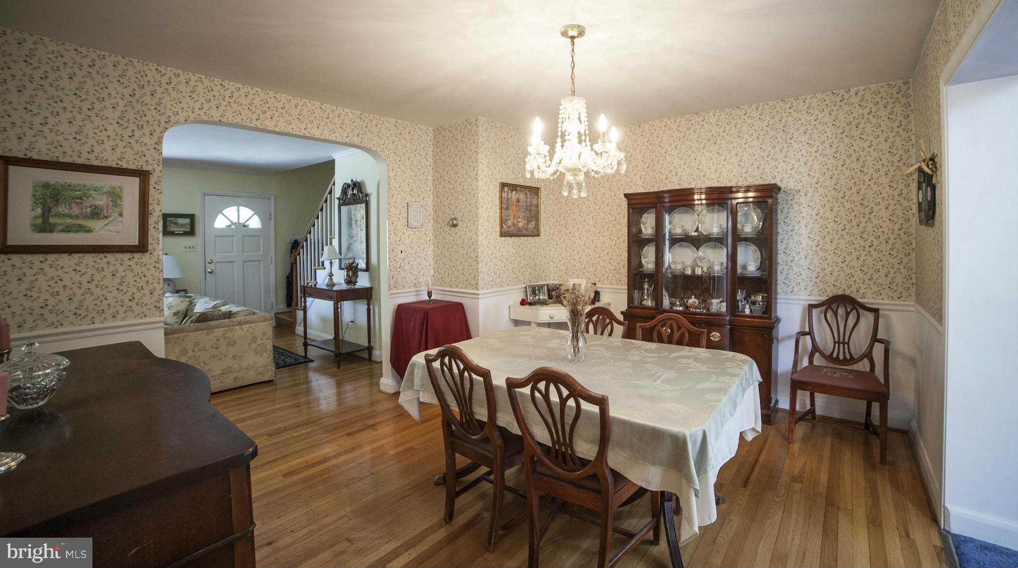 407 Gralan Road Catonsville, MD 21228 - Photo 11 of 30 Dining Room
