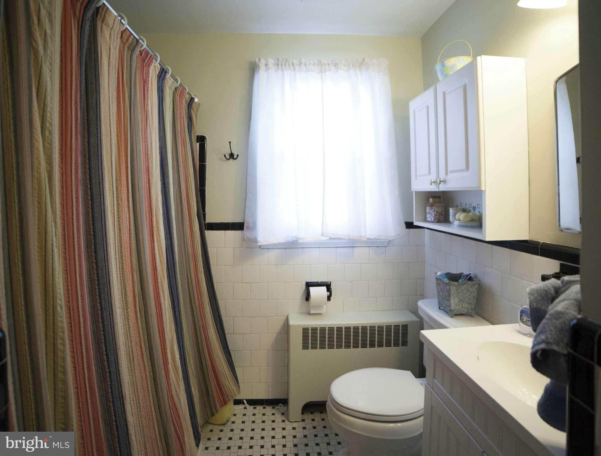 407 Gralan Road Catonsville, MD 21228 - Photo 17 of 30 Bath