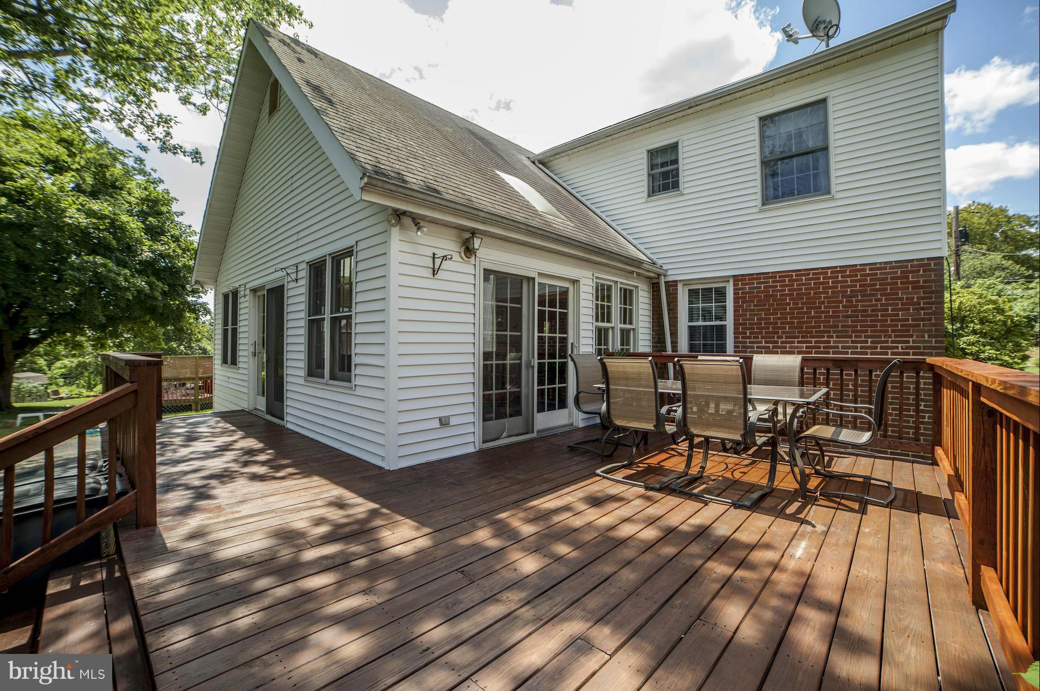 407 Gralan Road Catonsville, MD 21228 - Photo 25 of 30 LARGE DECK