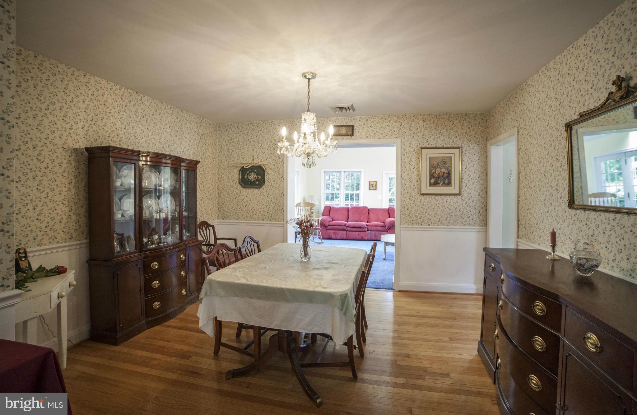 407 Gralan Road Catonsville, MD 21228 - Photo 10 of 30 Dining Room
