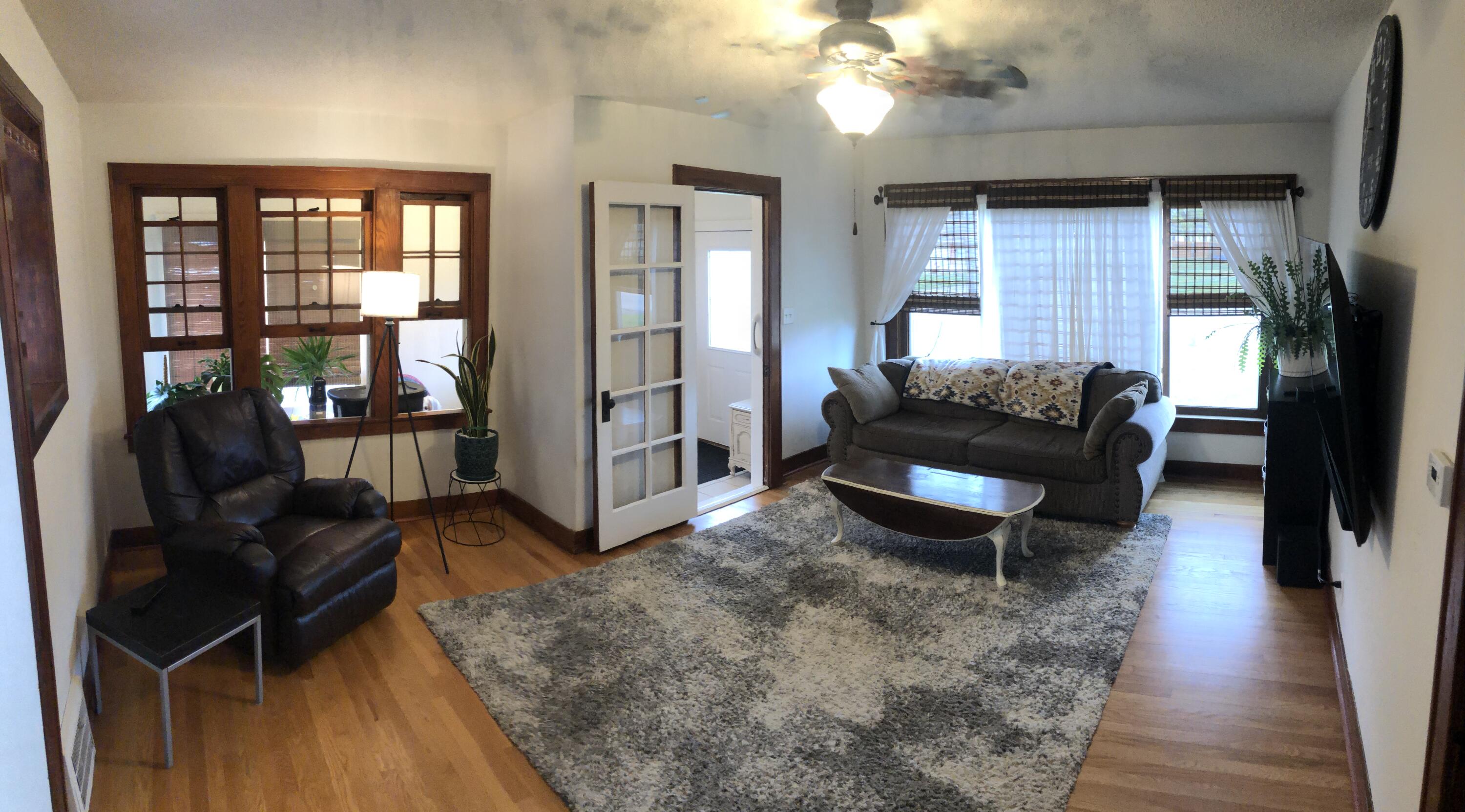 417 North Douglas Avenue Three Rivers, MI 49093 - Photo 5 of 16 F2790213-A5E0-4A45-AB27-DE47397100F0
