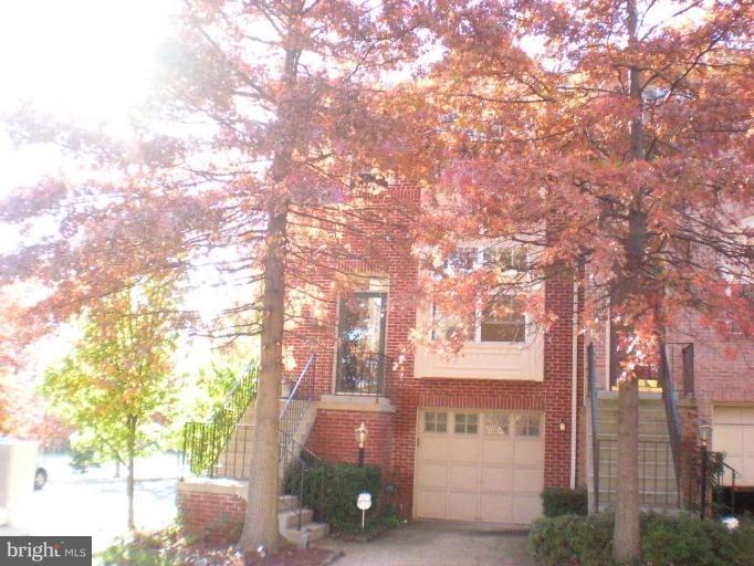 2414 Hay Rake Court Herndon, VA 20171 - Photo 1 of 22 Exterior (Main)
