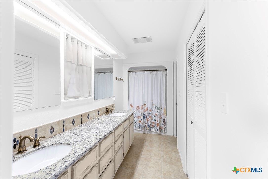 201 Parsons Road Victoria, TX 77904 - Photo 13 of 29