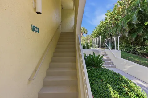 $739,900 | 109 Mainsail Circle, Jupiter, FL 33477