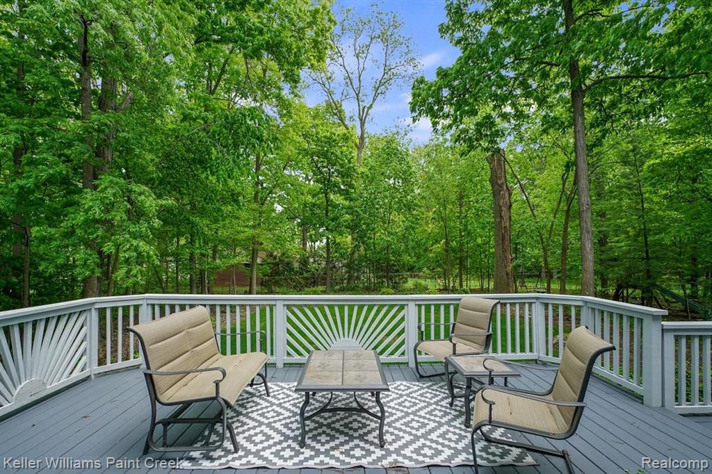2641 Long Meadow Lane Rochester Hills, MI 48307 - Photo 5 of 38