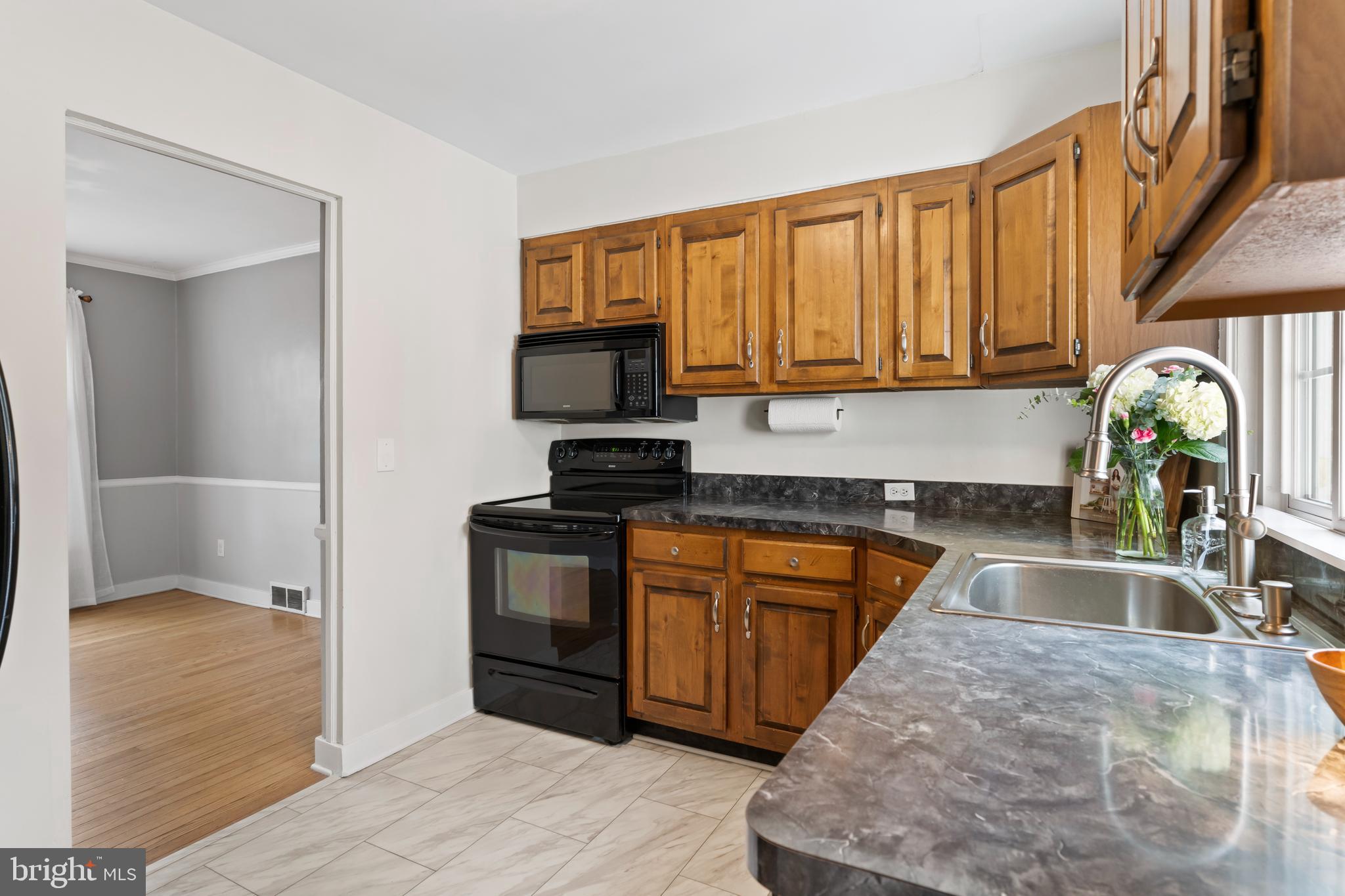 1607 Chatham Road Camp Hill, PA 17011 - Photo 17 of 32