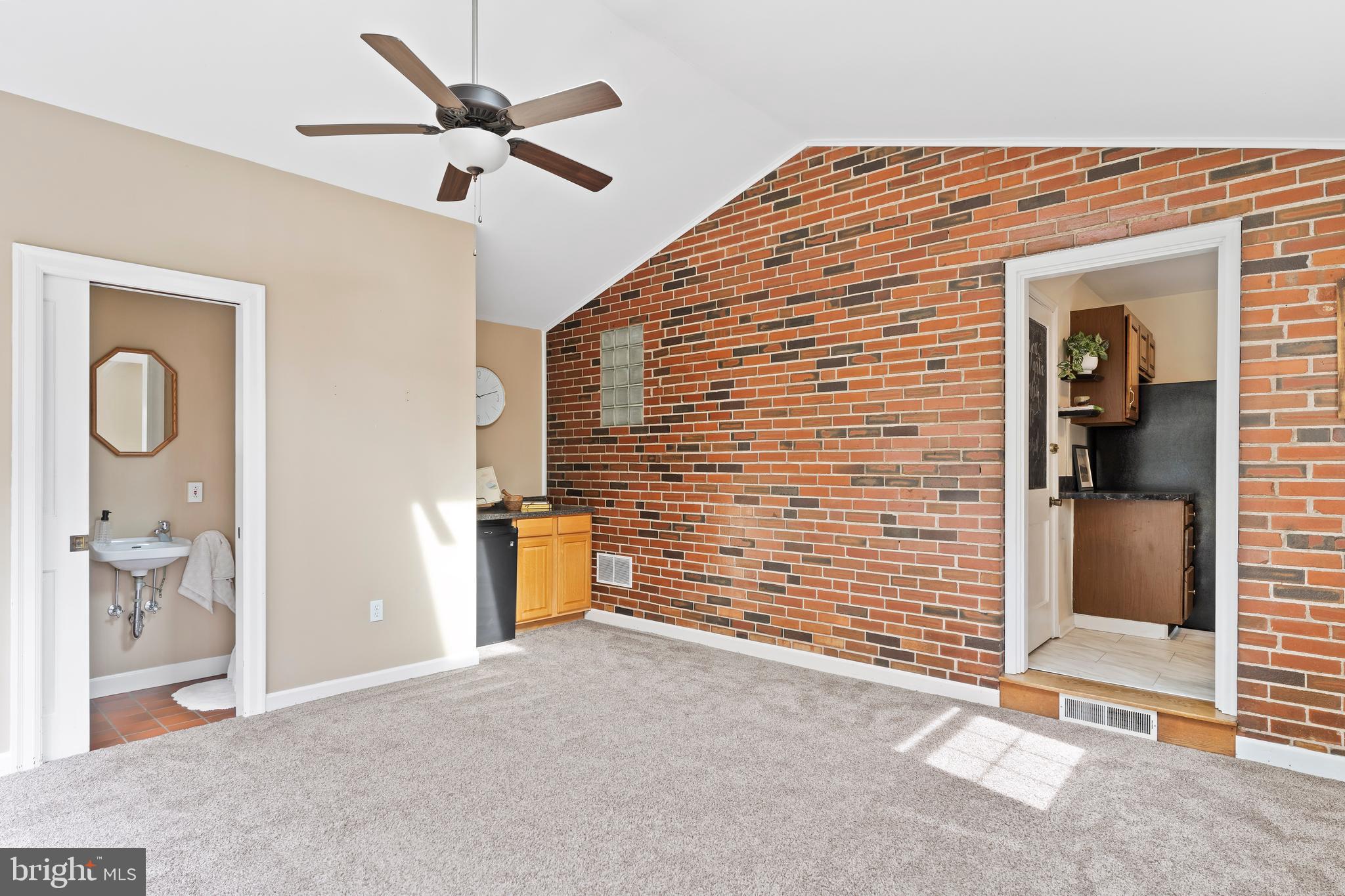 1607 Chatham Road Camp Hill, PA 17011 - Photo 19 of 32