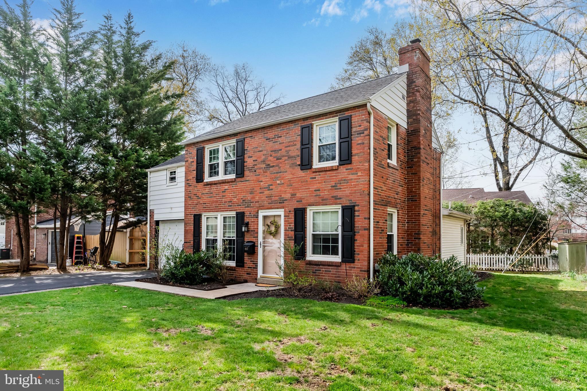 1607 Chatham Road Camp Hill, PA 17011 - Photo 3 of 32