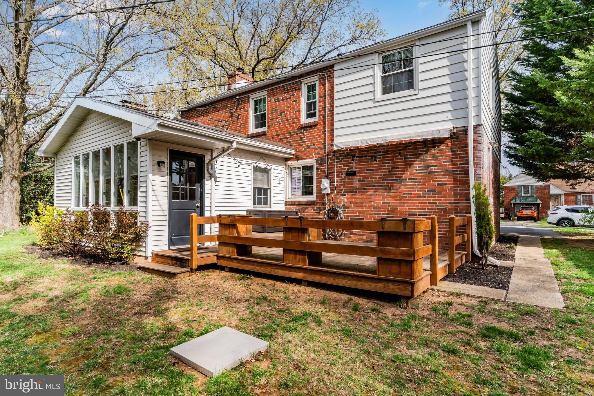 1607 Chatham Road Camp Hill, PA 17011 - Photo 4 of 32