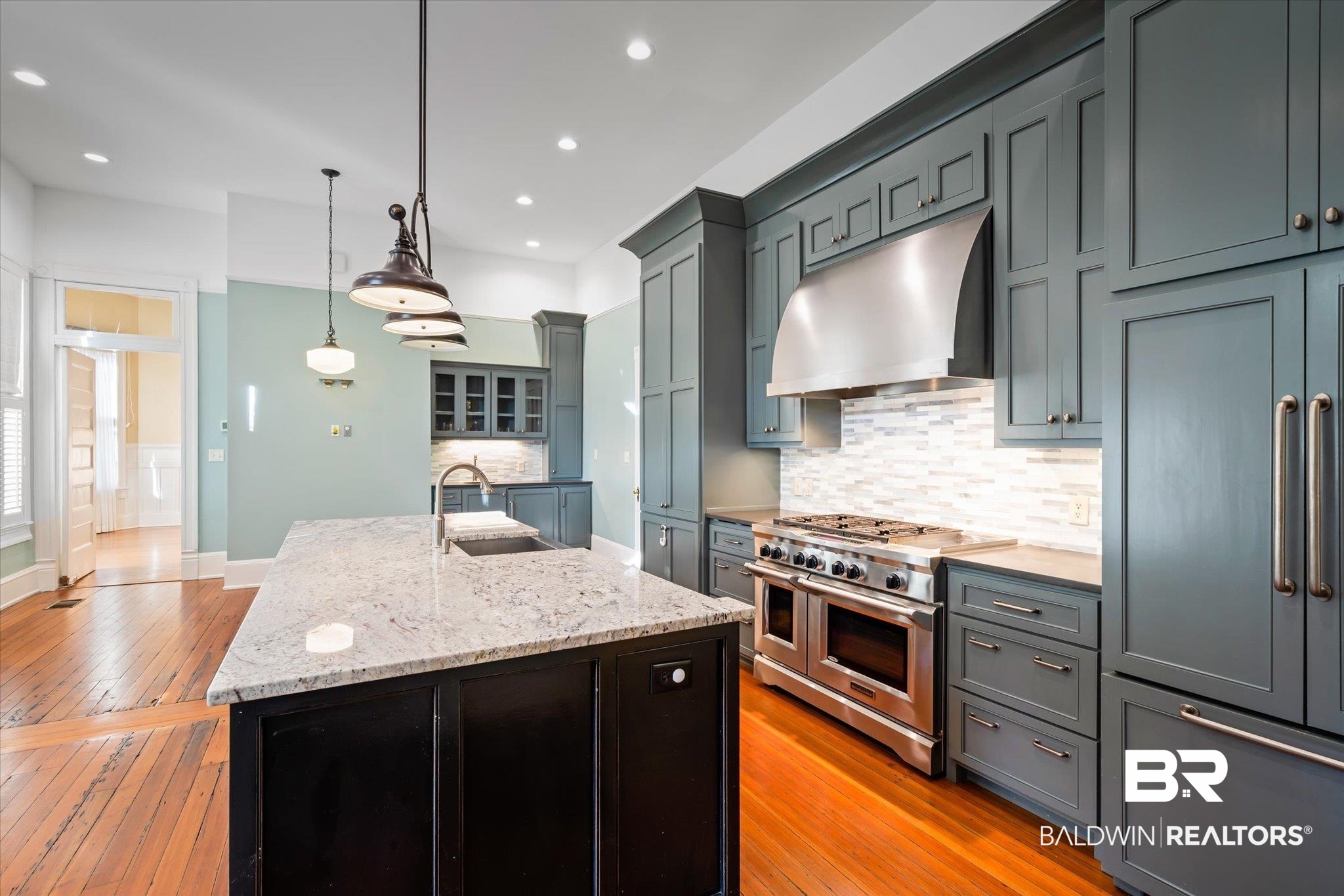 1565 Dauphin Street Mobile, AL 36604 - Photo 3 of 47