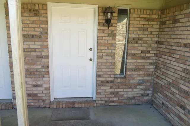 $1,650 | 1842 Whispering Oaks Lane, Fort Walton Beach, FL 32547