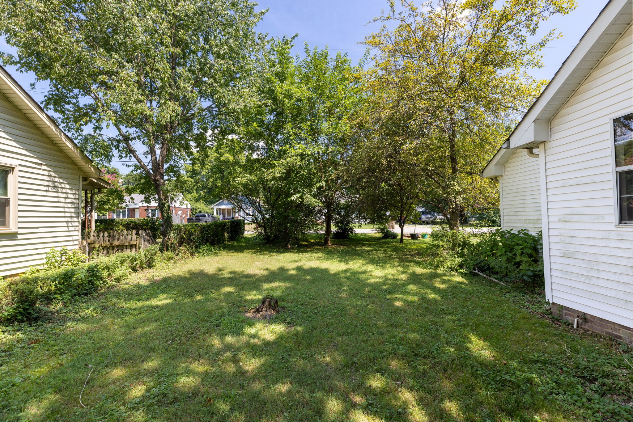 532 East Maple Street Madison, TN 37115 - Photo 8 of 14 a view of a tree in front of a house