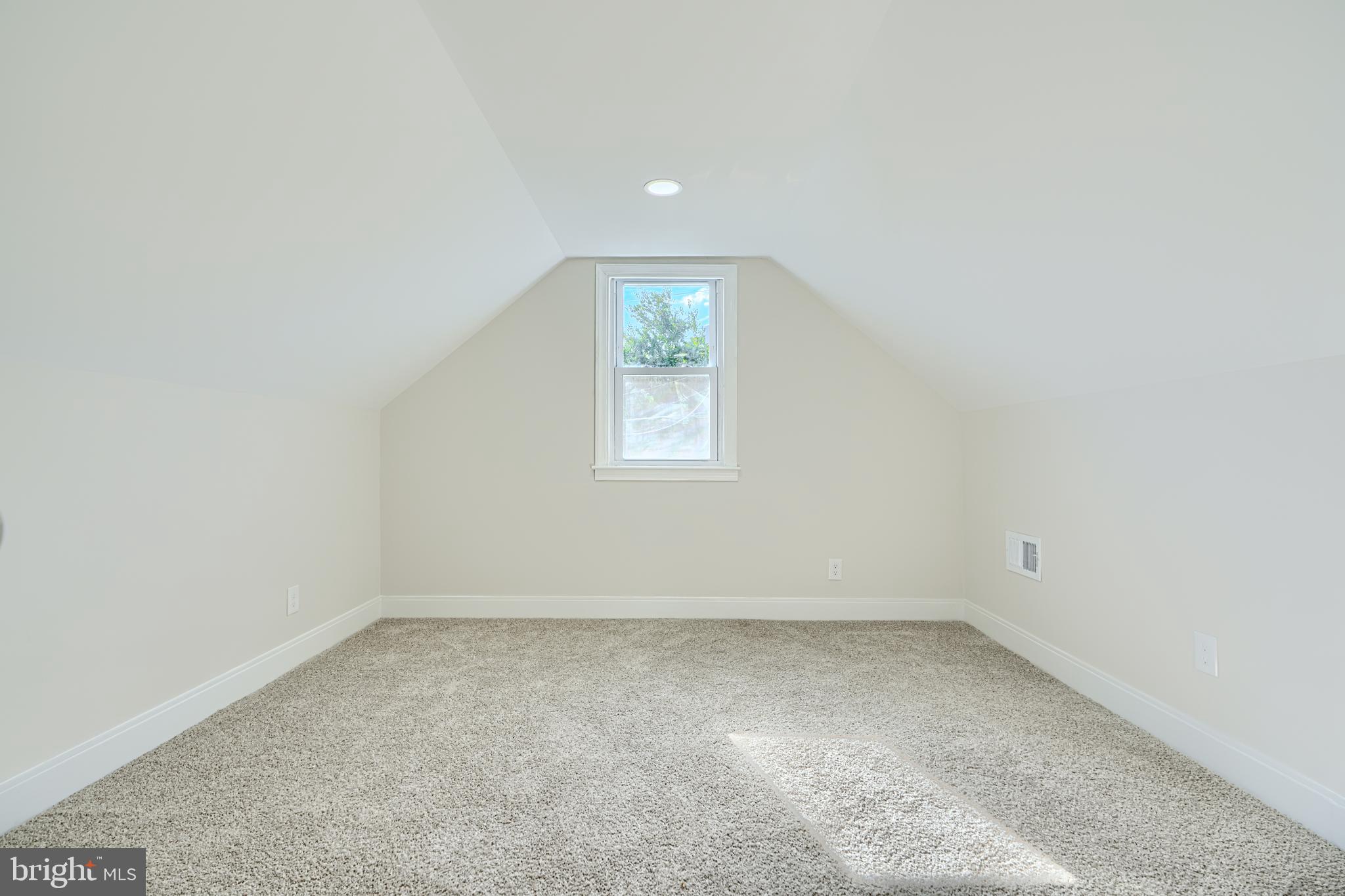 2429 Plainfield Road Baltimore, MD 21222 - Photo 36 of 53