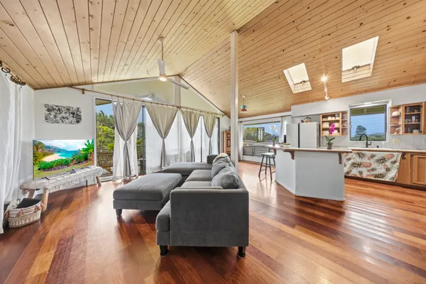 $1,099,999 | 5892 Lokelani Road, Kapaa, HI 96746