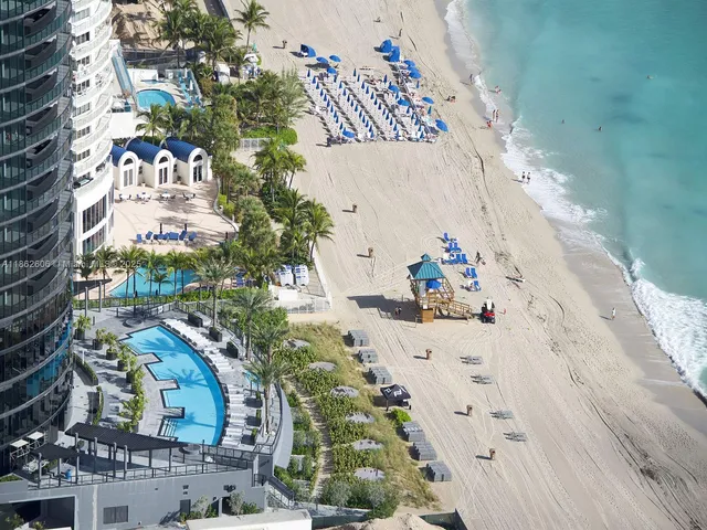 $29,000 | 18555 Collins Avenue, Unit 3705, Sunny Isles Beach, FL 33160