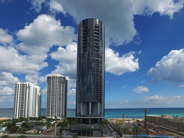 $29,000 | 18555 Collins Avenue, Unit 3705, Sunny Isles Beach, FL 33160