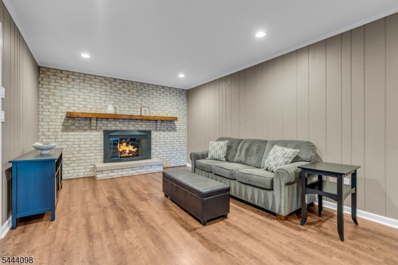 52 Lazy Brook Road Flemington, NJ 08822 - Photo 13 of 45