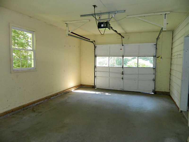 1429 N Road Bethel, ME 04217 - Photo 22 of 26 Parking Lot/Garage.