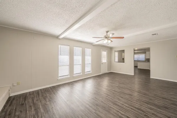 $1,795 | 876 Dogwood Trail, Lancaster, TX 75146