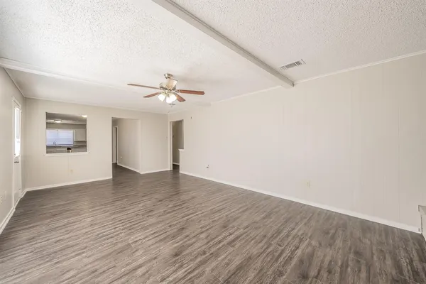 $1,795 | 876 Dogwood Trail, Lancaster, TX 75146