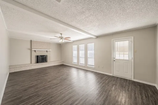 $1,795 | 876 Dogwood Trail, Lancaster, TX 75146