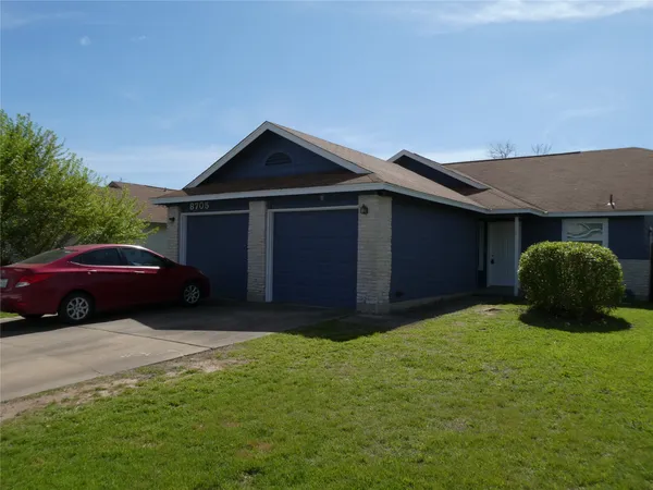 $1,295 | 8705 Pineridge Drive, Unit B, Austin, TX 78729