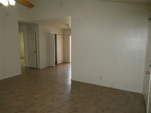 $1,295 | 8705 Pineridge Drive, Unit B, Austin, TX 78729