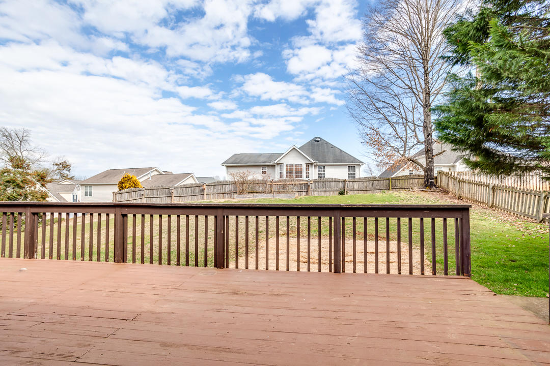3348 Adams Gate Road Knoxville, TN 37931 - Photo 28 of 32 Deck