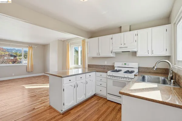 $1,449,000 | 840 Key Rte Boulevard, Albany, CA 94706