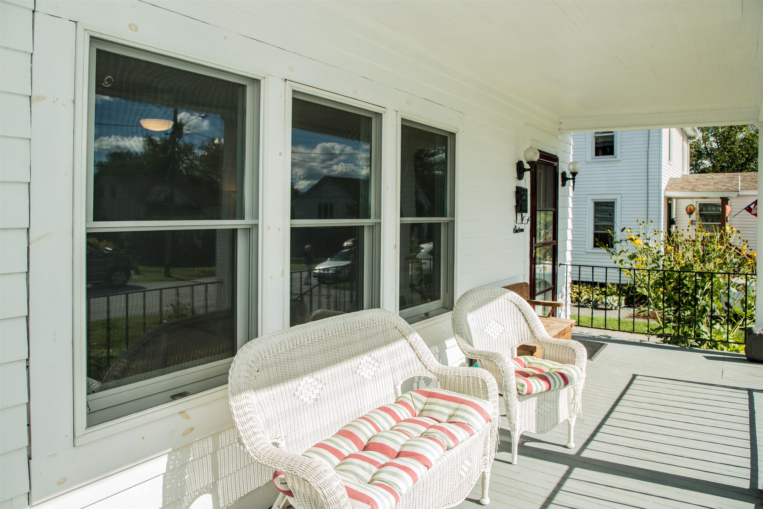 16 Crown Street Rutland, VT 05701 - Photo 4 of 32