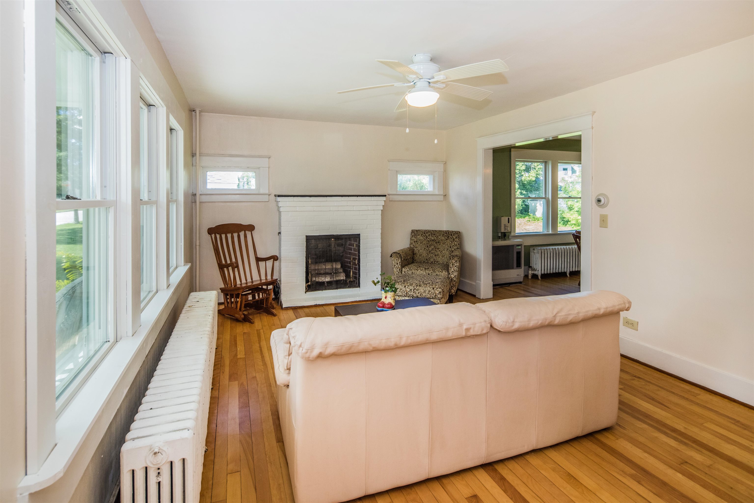 16 Crown Street Rutland, VT 05701 - Photo 6 of 32