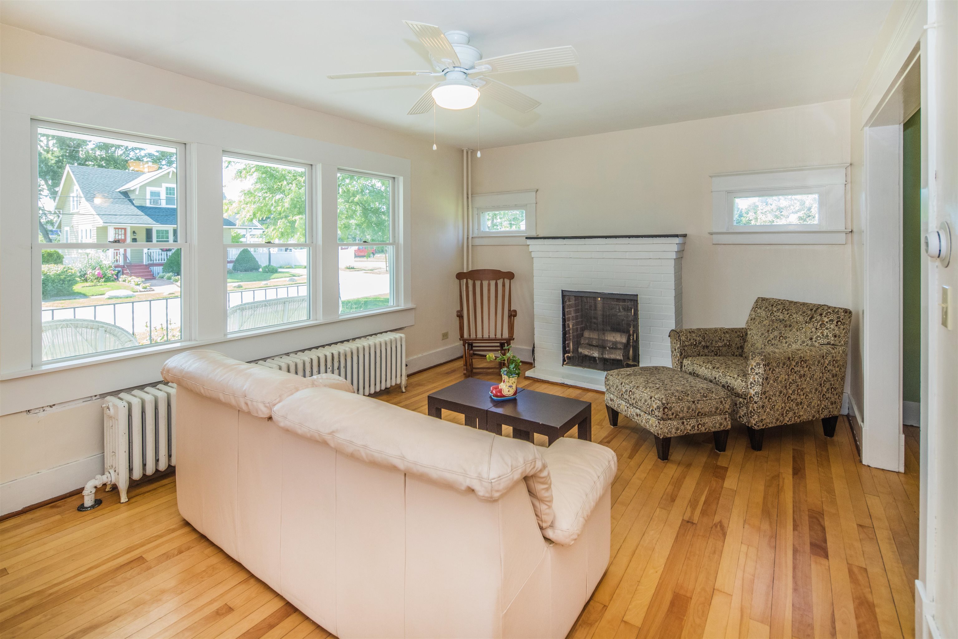 16 Crown Street Rutland, VT 05701 - Photo 7 of 32