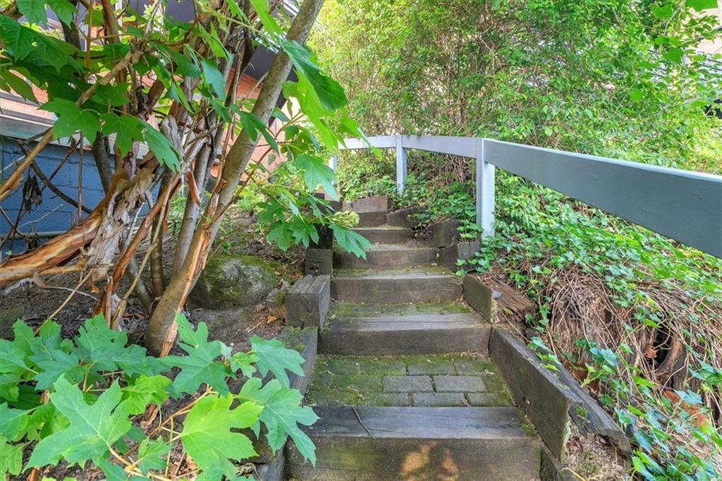 136 Fairfax Road Pittsburgh, PA 15221 - Photo 44 of 50 a view of statue in the garden