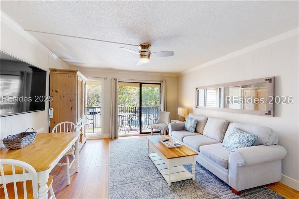 40 Folly Field Road, Unit A134 Hilton Head Island, SC 29928 - Photo 9 of 26 Relaxing open space