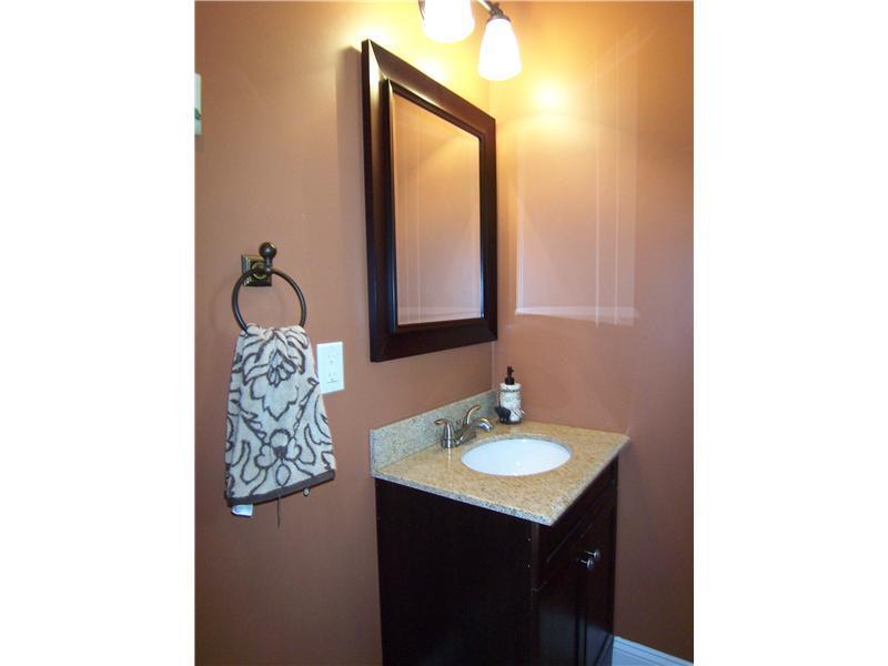 127 Heath Road Poland, ME 04274 - Photo 22 of 34 Bathroom.