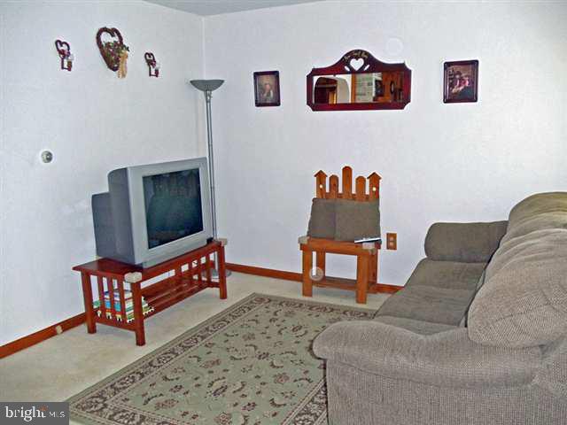 2855 Foxianna Road Middletown, PA 17057 - Photo 3 of 20 Gallery Image 3