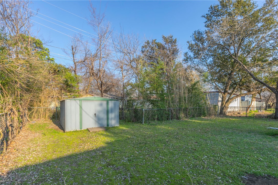 613 North Rita Street Waco, TX 76705 - Photo 16 of 17