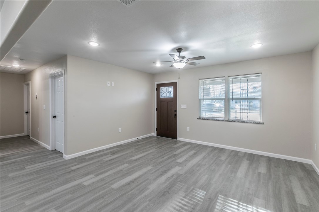 613 North Rita Street Waco, TX 76705 - Photo 3 of 17