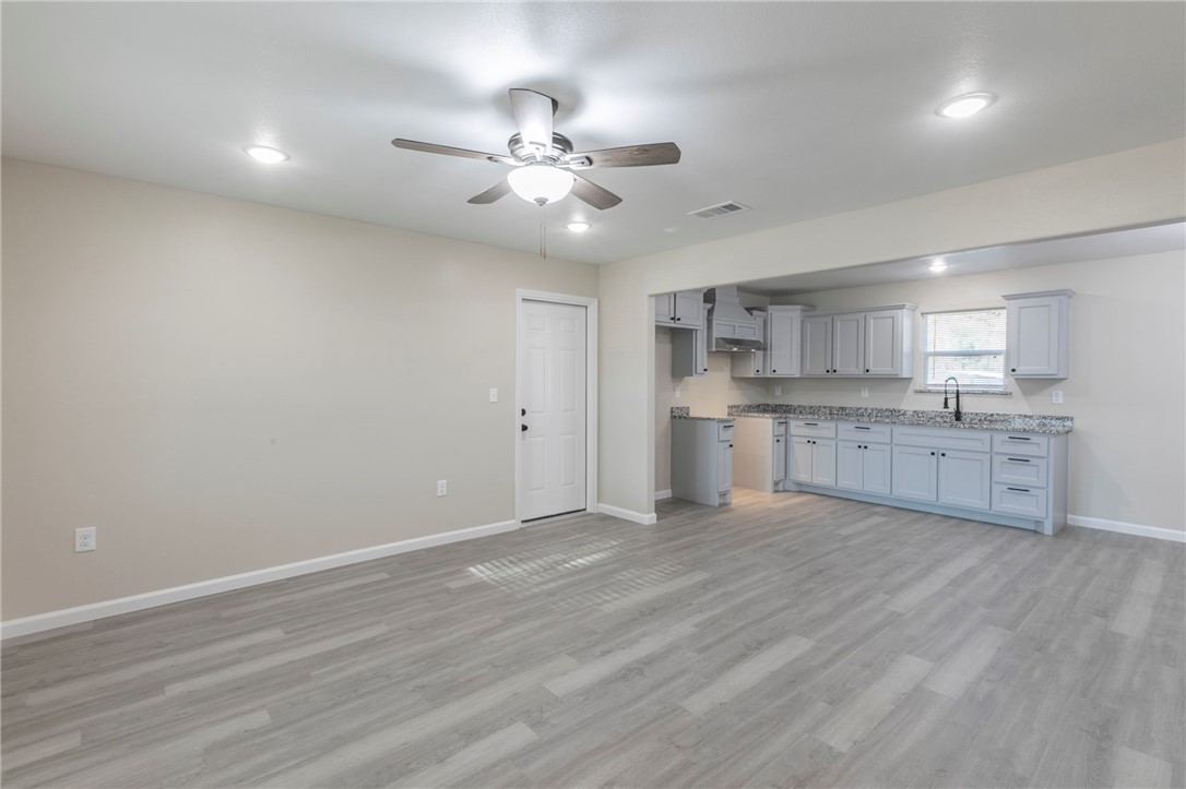 613 North Rita Street Waco, TX 76705 - Photo 6 of 17