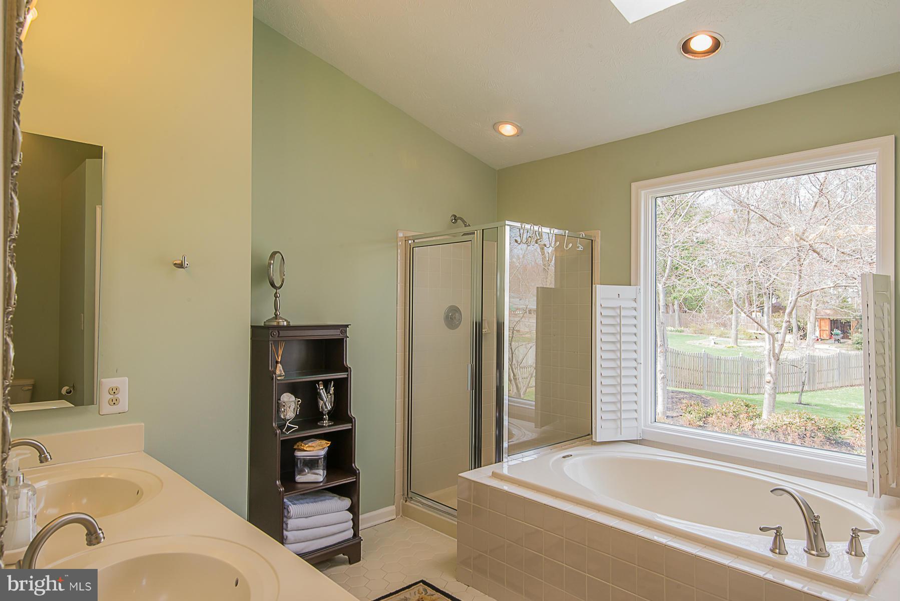 10452 Stansfield Road Laurel, MD 20723 - Photo 19 of 29 Bath (Master)
