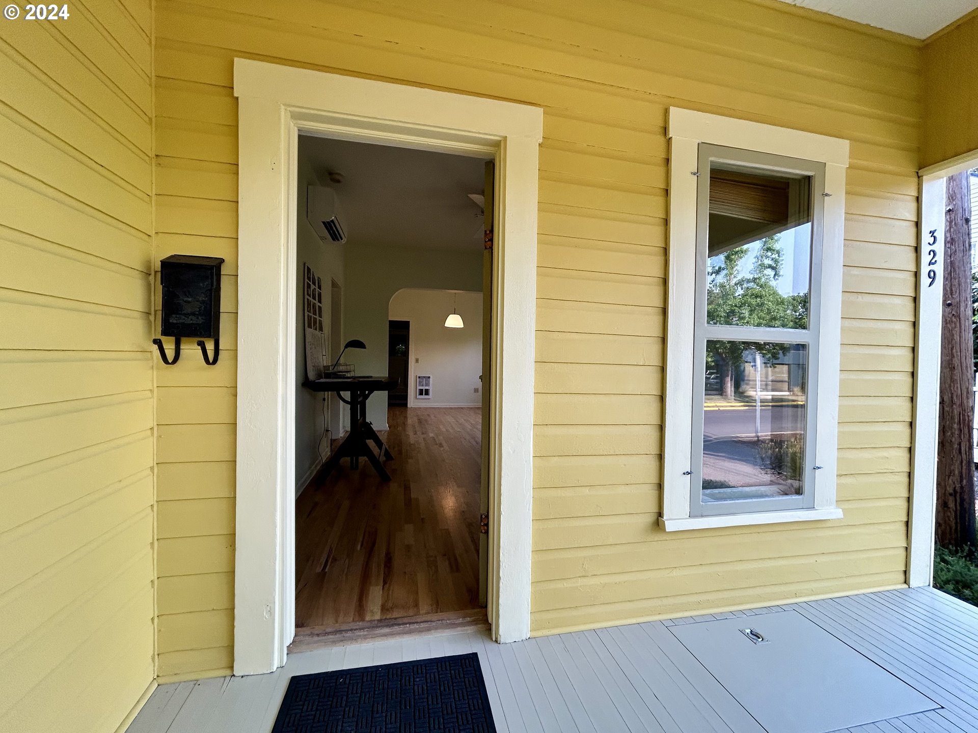 329 5th Street Springfield, OR 97477 - Photo 3 of 35 a view of a porch of a house