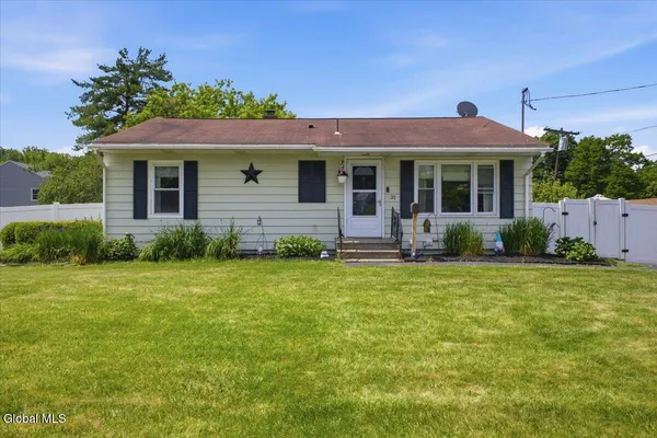 $299,000 | 31 Maine Avenue, East Greenbush, NY 12144
