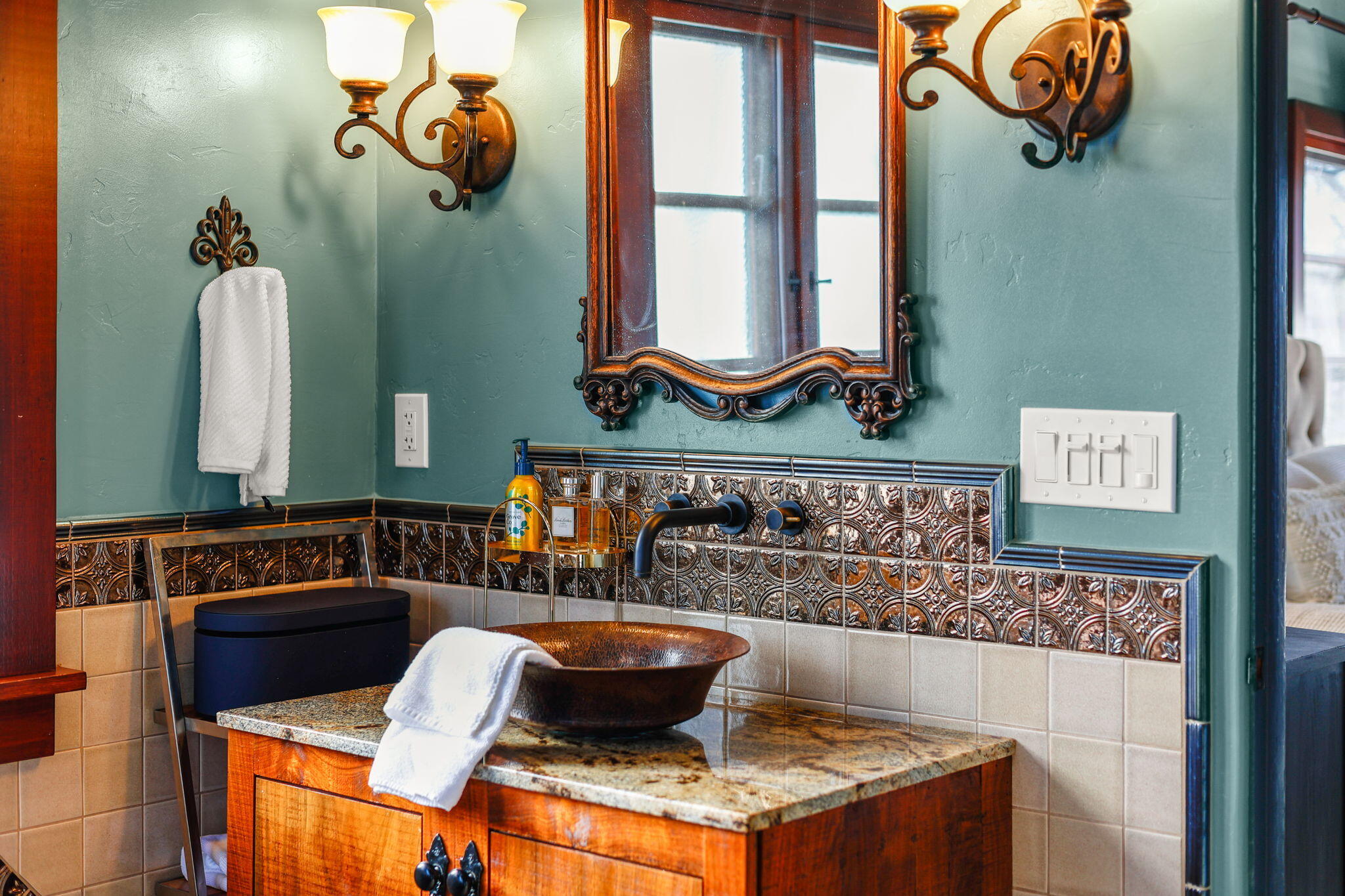 1465 Riverside Drive Redding, CA 96001 - Photo 102 of 163 Copper Vessel Sink