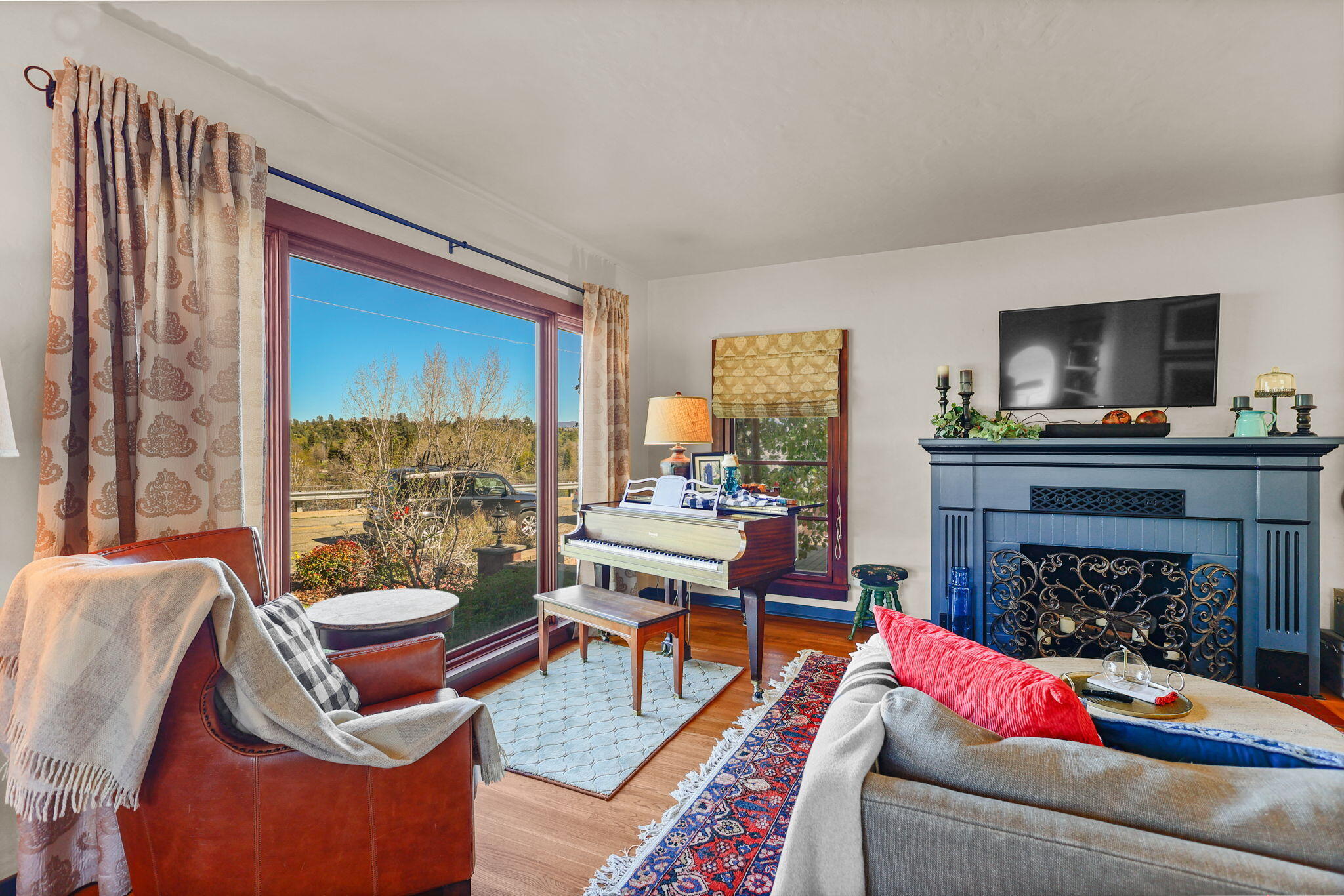 1465 Riverside Drive Redding, CA 96001 - Photo 11 of 163 Living Room with River Views & Fireplace