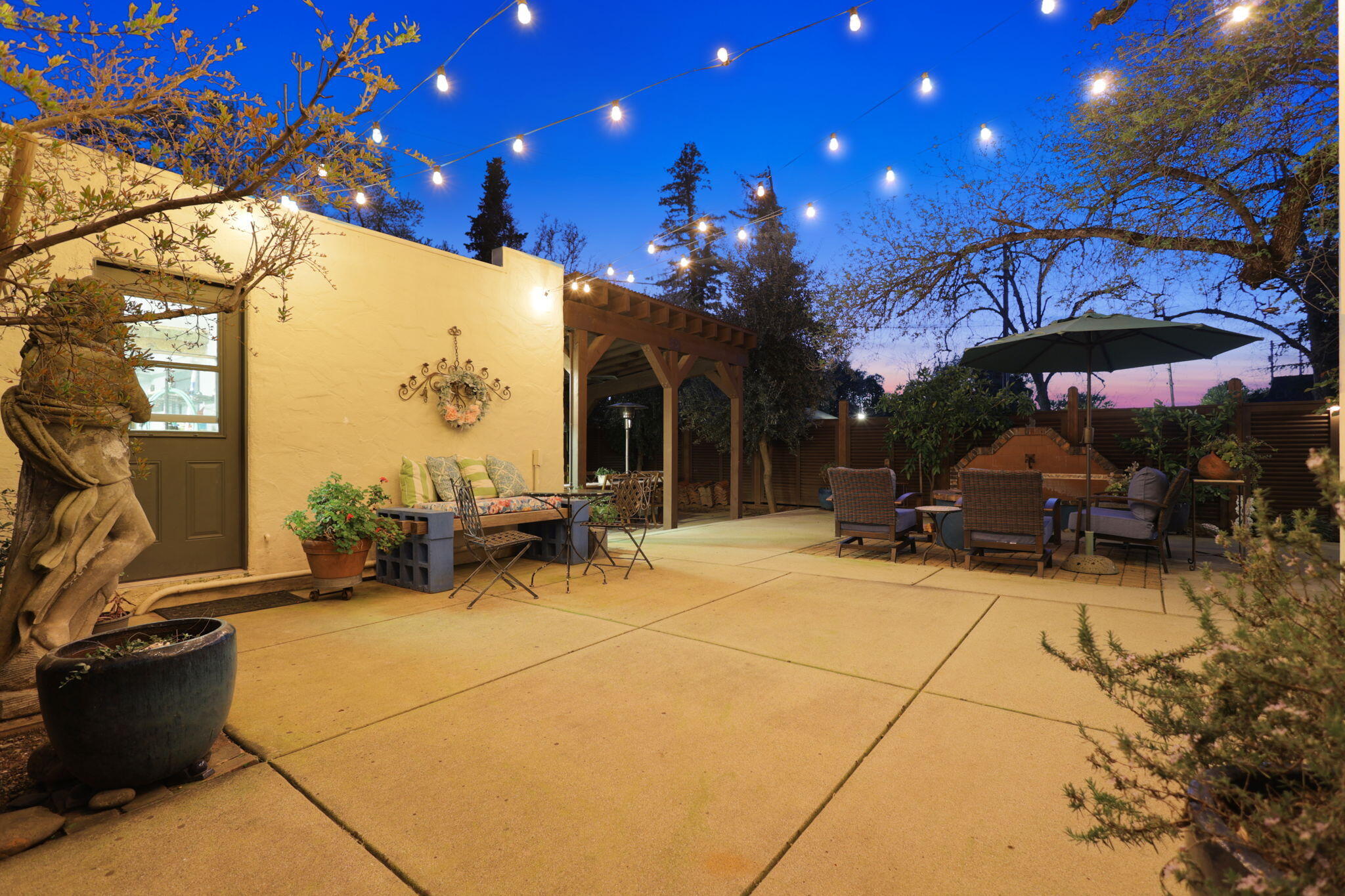 1465 Riverside Drive Redding, CA 96001 - Photo 137 of 163 Gorgeous Backyard Hardscaping