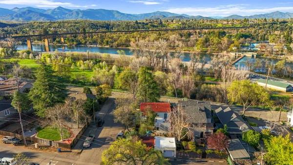 $750,000 | 1465 Riverside Drive, Redding, CA 96001