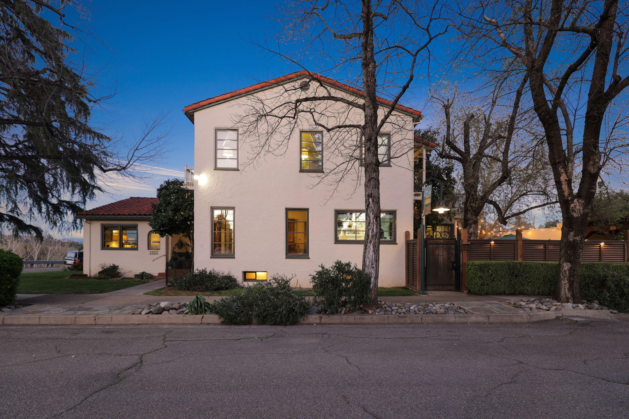 1465 Riverside Drive Redding, CA 96001 - Photo 2 of 163 Gorgeous Spanish Architecture