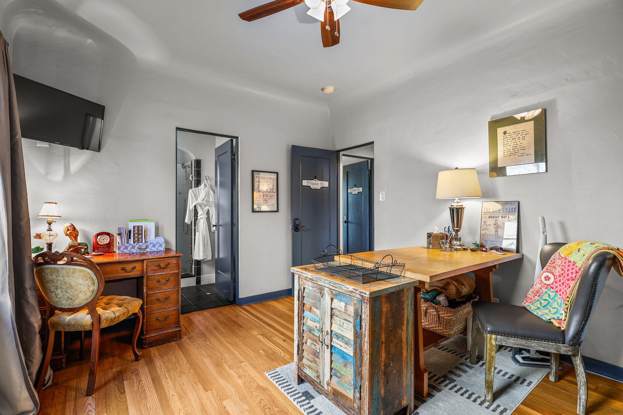 1465 Riverside Drive Redding, CA 96001 - Photo 28 of 163 Prince Suite